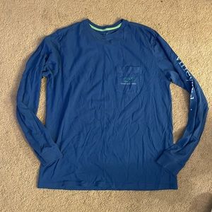 Men’s long sleeve vineyard vines T-shirt
